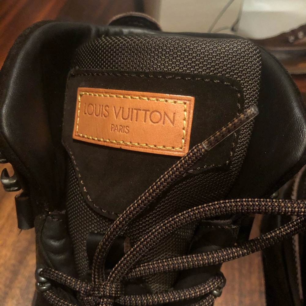 Louis Vuitton Men's Damier Ankle Hiking Boots - Picture 7 of 8